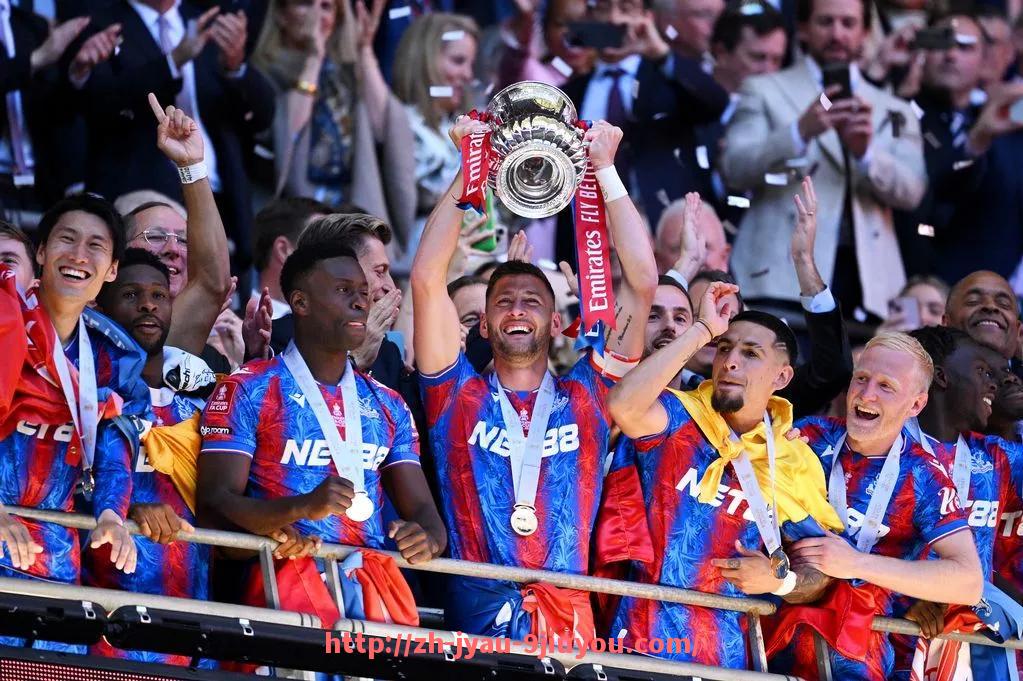 jiuyou九游娱乐-英超联赛中本土球员数量的现状与发展趋势