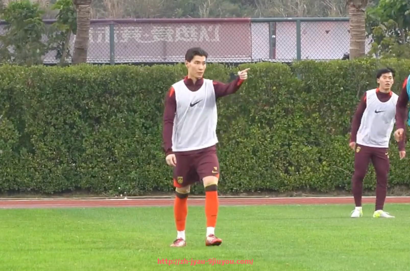 jiuyou九游娱乐-火箭队与雷霆队圣诞大战完整视频回放